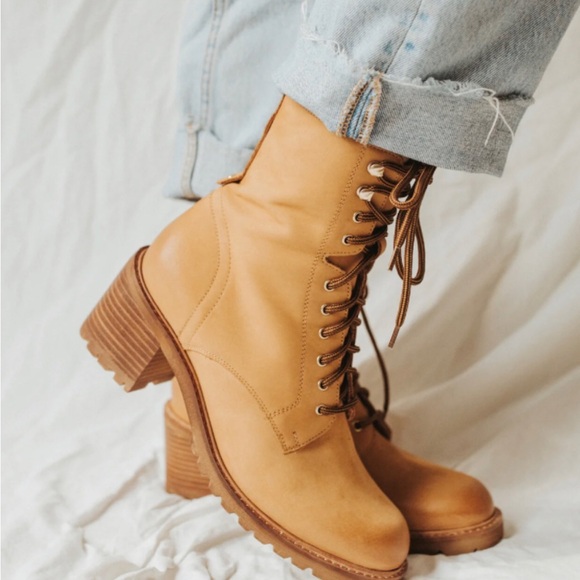 SEYCHELLES combat boots….. size 8……NEW - Picture 1 of 13
